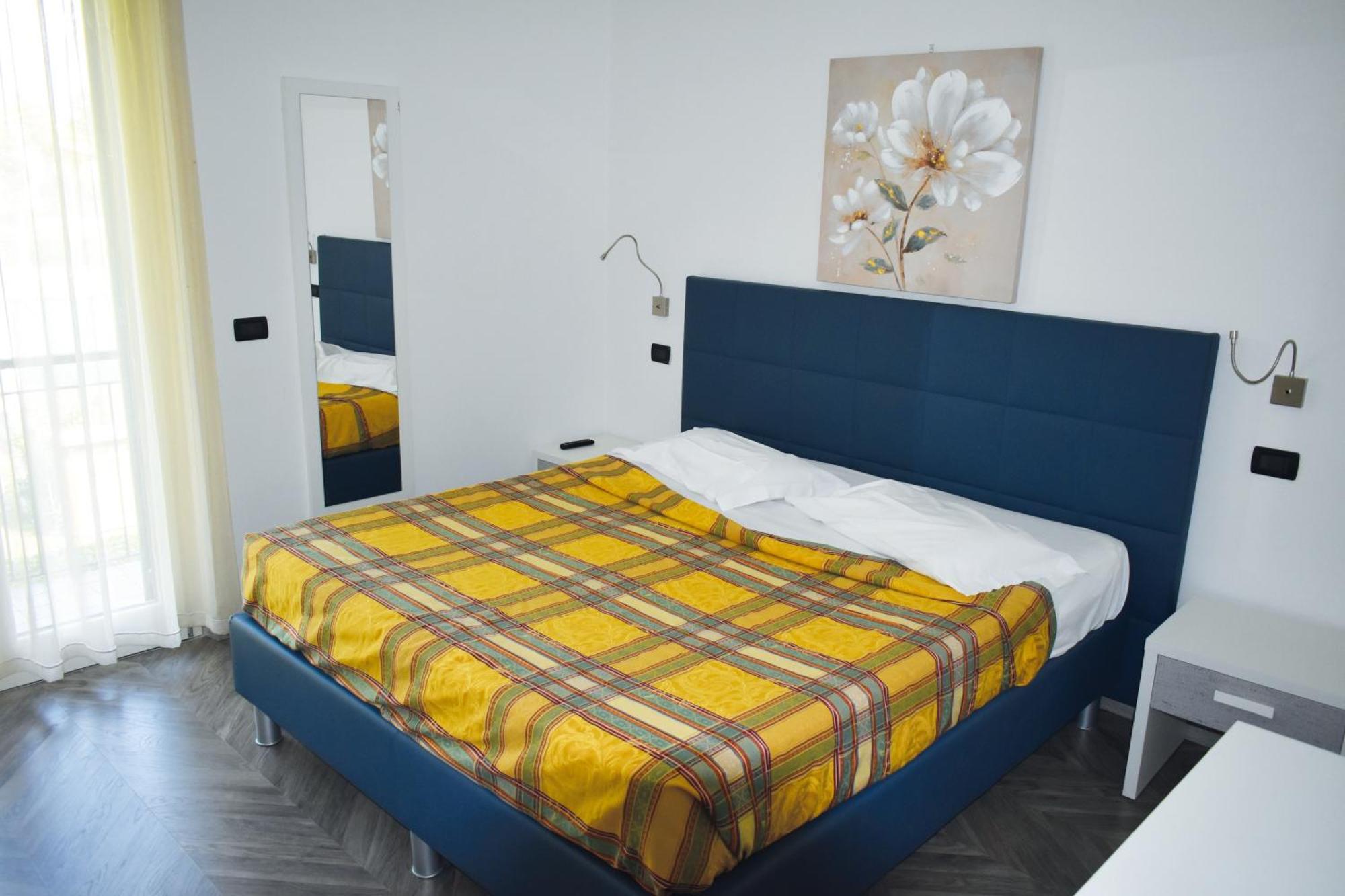 La Margherita Aparthotel *